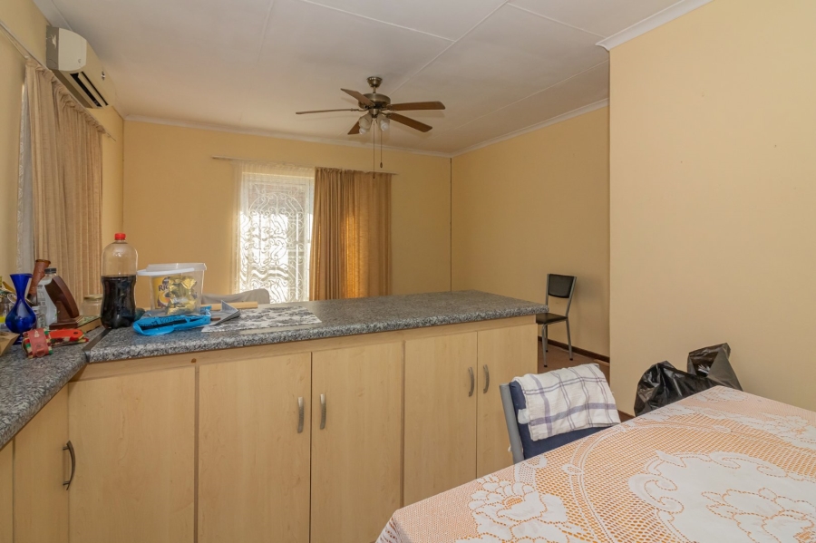6 Bedroom Property for Sale in Morewag Free State
